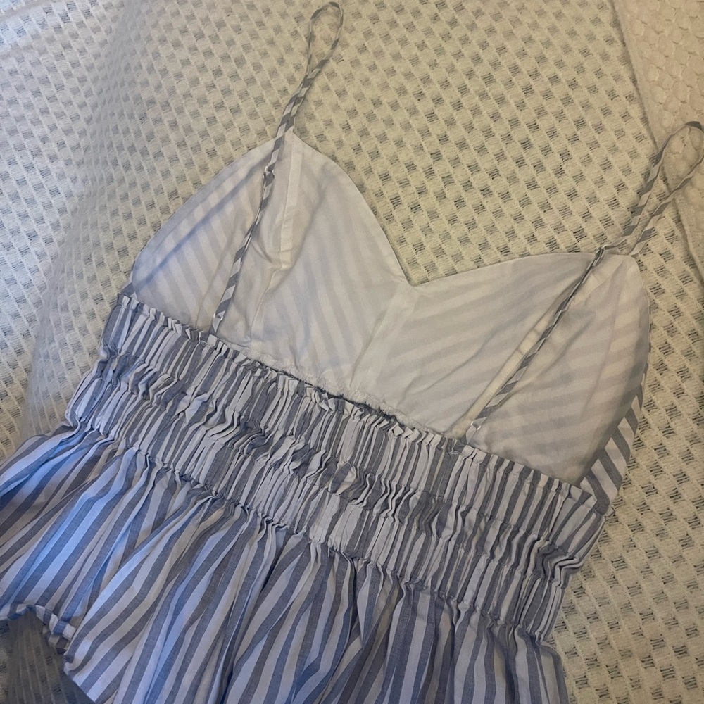 Express Tank Top 💙 - Picture 3 of 4